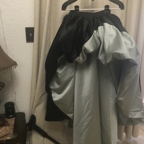 Hi/Low Taffeta Skirt size M/L - Picture 4 of 9
